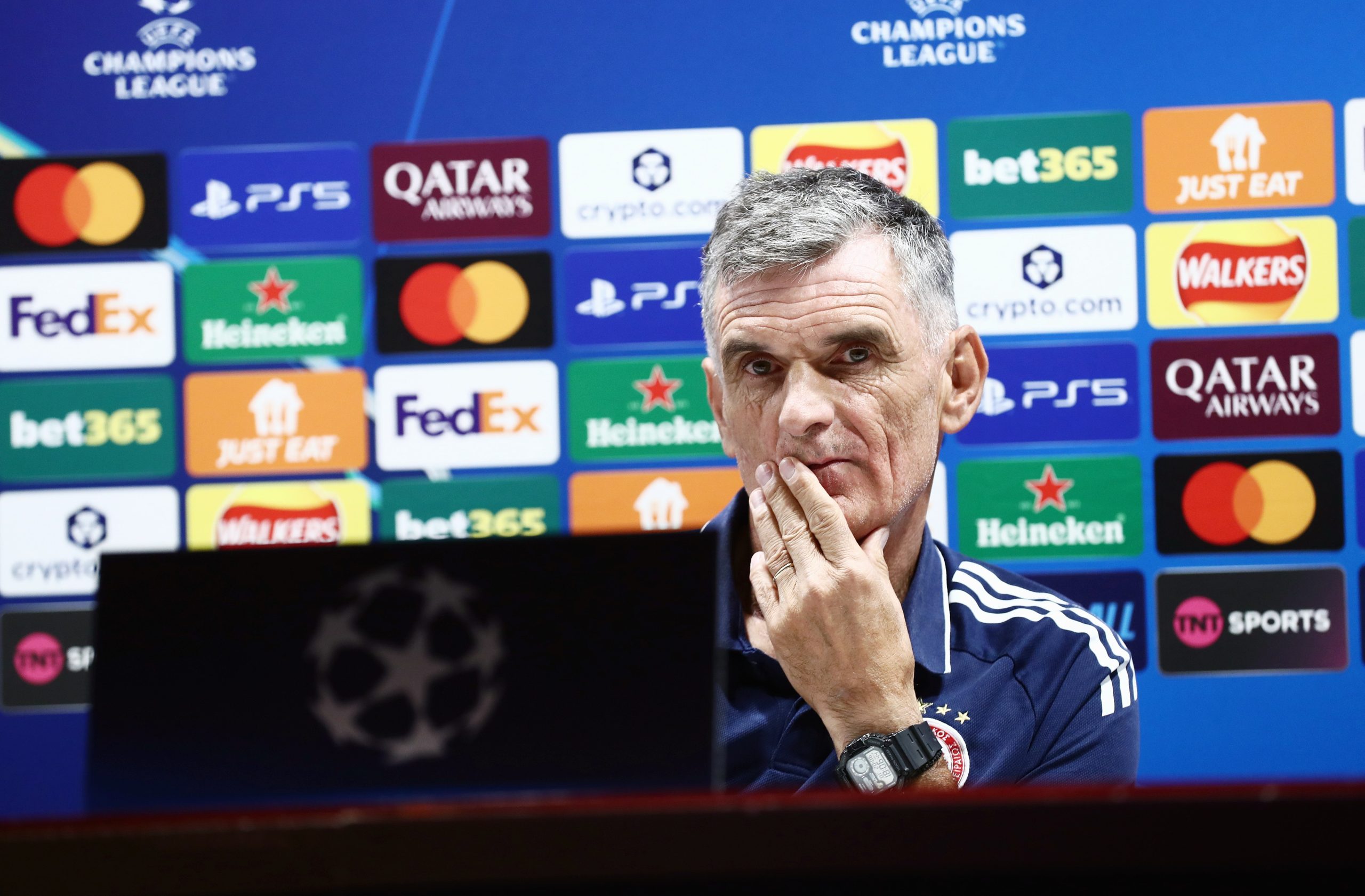 Μεντιλίμπαρ: «Αν είναι να σκεφτόμαστε τι κάνει η Άρσεναλ, θα καθόμασταν στον Πειραιά»