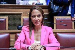 Δόμνα Μιχαηλίδου: Τι έρχεται σε στέγη, ΑμεΑ και παιδική προστασία