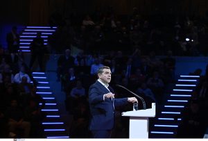 Βουλευτές του ΣΥΡΙΖΑ και επιχειρηματίες θα δώσουν το «παρών» στην ομιλία Τσίπρα