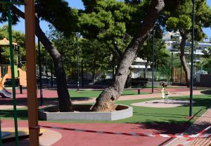 Σοκαριστικό περιστατικό στην Αρτέμιδα: 9χρονη έπαθε ηλεκτροπληξία από γυμνά καλώδια μέσα σε παιδική χαρά