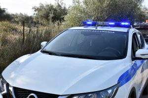 Αγρια επίθεση σε δύο αδέρφια στην Κρήτη: Βρέθηκαν μαχαιρωμένοι σε χωράφι