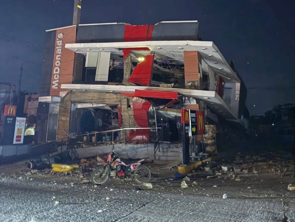 Φιλιππίνες: Τουλάχιστον πέντε νεκροί από τον ισχυρό σεισμό των 6,9 βαθμών