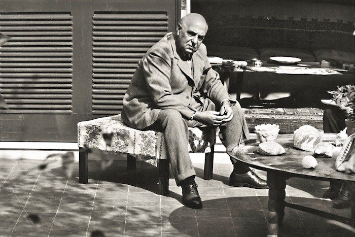 Σαν σήμερα στις 20 Σεπτεμβρίου του 1971 πεθαίνει ο Γιώργος Σεφέρης - Η κηδεία του μετατρέπεται σε μεγάλη αντιδικτατορική διαδήλωση