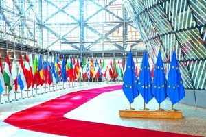 Σταθερή στήριξη της ΕΕ στην Ουκρανία: Πενταετές σχέδιο βοήθειας και αυστηρότερες κυρώσεις κατά της Ρωσίας