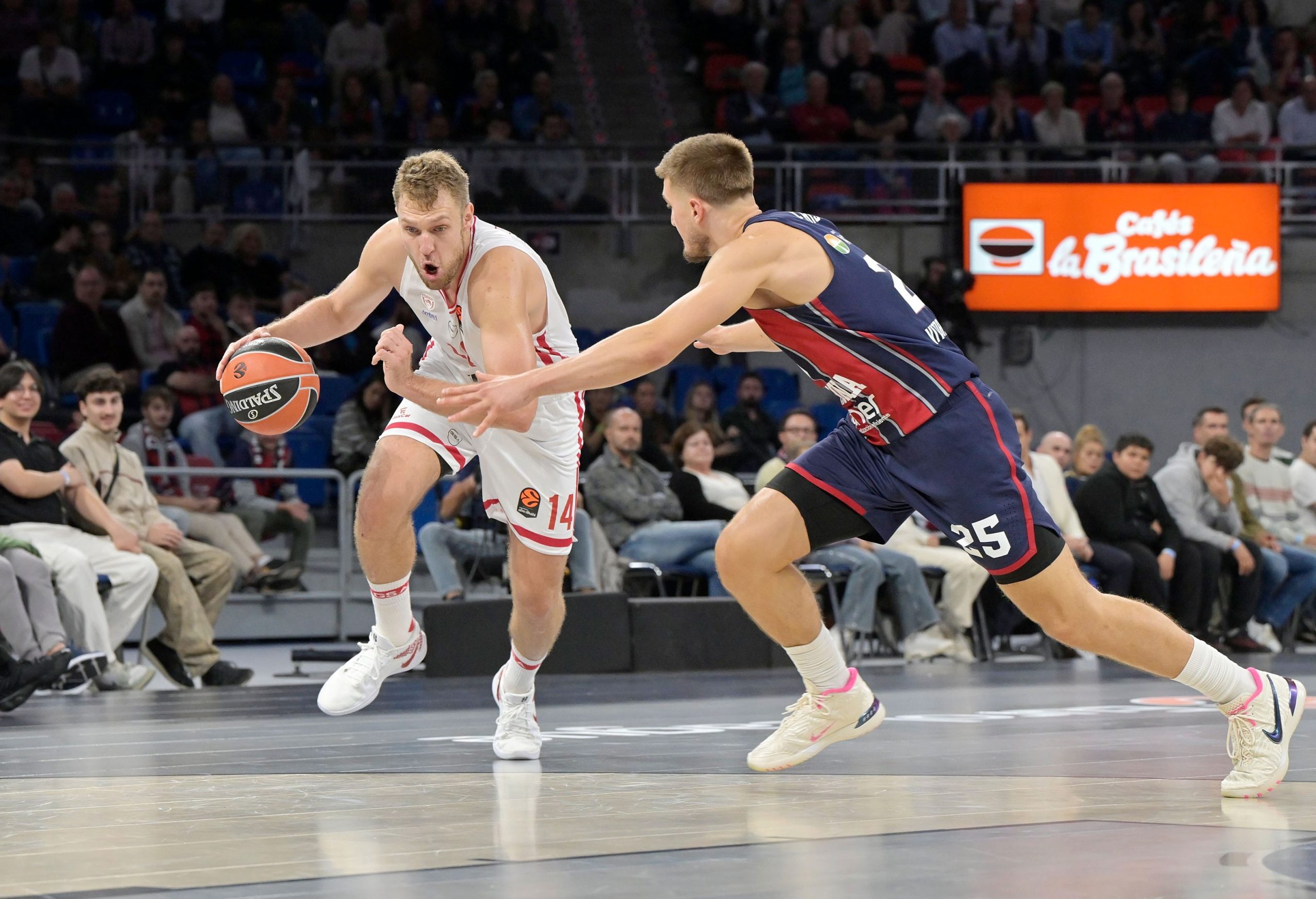 Μπασκόνια-Ολυμπιακός 96-102: «Θρυλική απόδραση» απο τη Βιτόρια