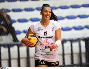 Βόλεϊ στο Νεπάλ της αγωνίας: Η «δηλητηριώδης» Εύα Χανταβά