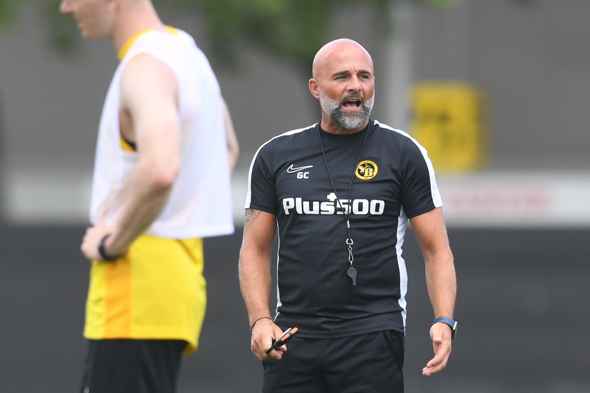 Ρώτησαν τον προπονητή της Γιάνγκ Μπόις αν είναι ο κατάλληλος για τον πάγκο της!