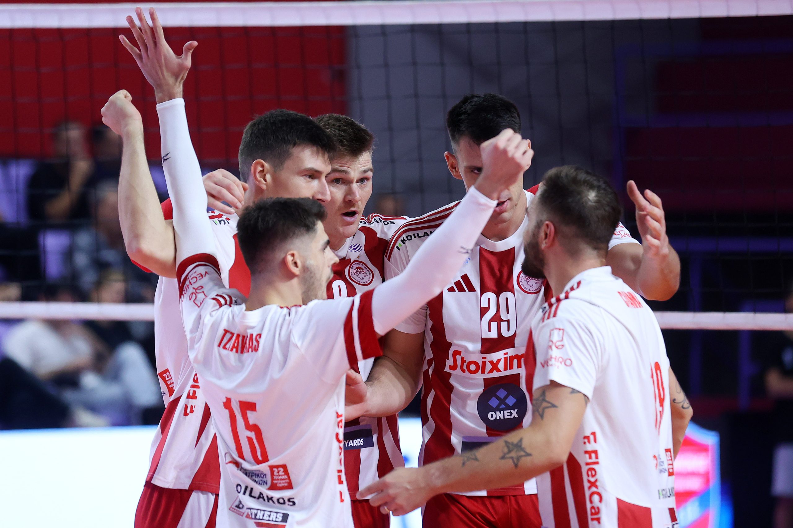 Κυκλοφορούν τα εισιτήρια για τα δύο «αιώνια» ντέρμπι του Ολυμπιακού σε βόλεϊ και μπάσκετ