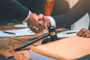 Υπεγράφη η πρώτη Συλλογική Σύμβαση Εργασίας στο πλαίσιο της Εθνικής Κοινωνικής Συμφωνίας για την ενίσχυση των ΣΣΕ