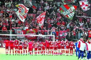 «Γ. Καραϊσκάκης»: H συνήθεια που έγινε λατρεία