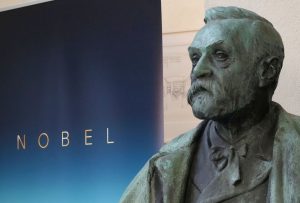 Βραβεία Νόμπελ: Οι γυναίκες που χάρισαν φως στην επιστήμη αλλά έμειναν αόρατες