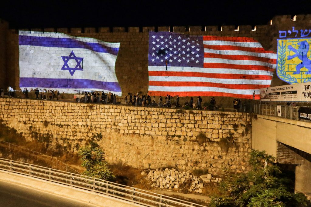 Πώς Κούσνερ και Γουίτκοφ «ξεκλείδωσαν» την ειρήνη στη Γάζα – Το παρασκήνιο της ιστορικής συμφωνίας