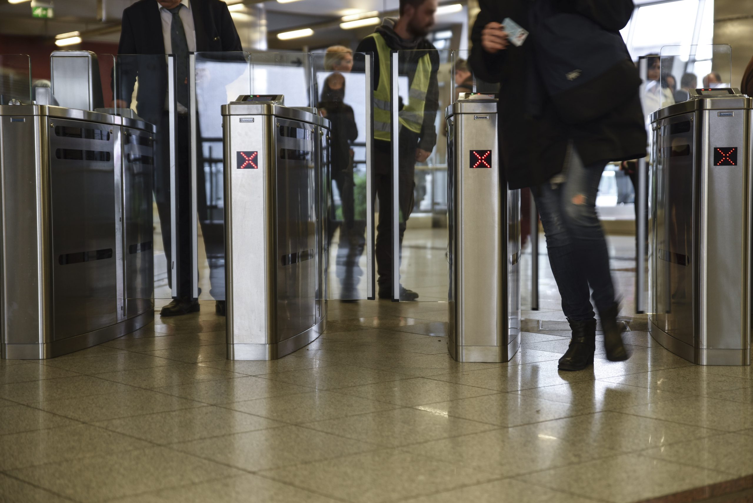 Δωρεάν μετακινήσεις με λεωφορεία και μετρό