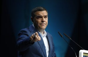 Αλ. Τσίπρας: Πώς έγραψε τα κεφάλαια του βιβλίου του – «Περιγράφω το πώς κατάλαβα την πολιτική»