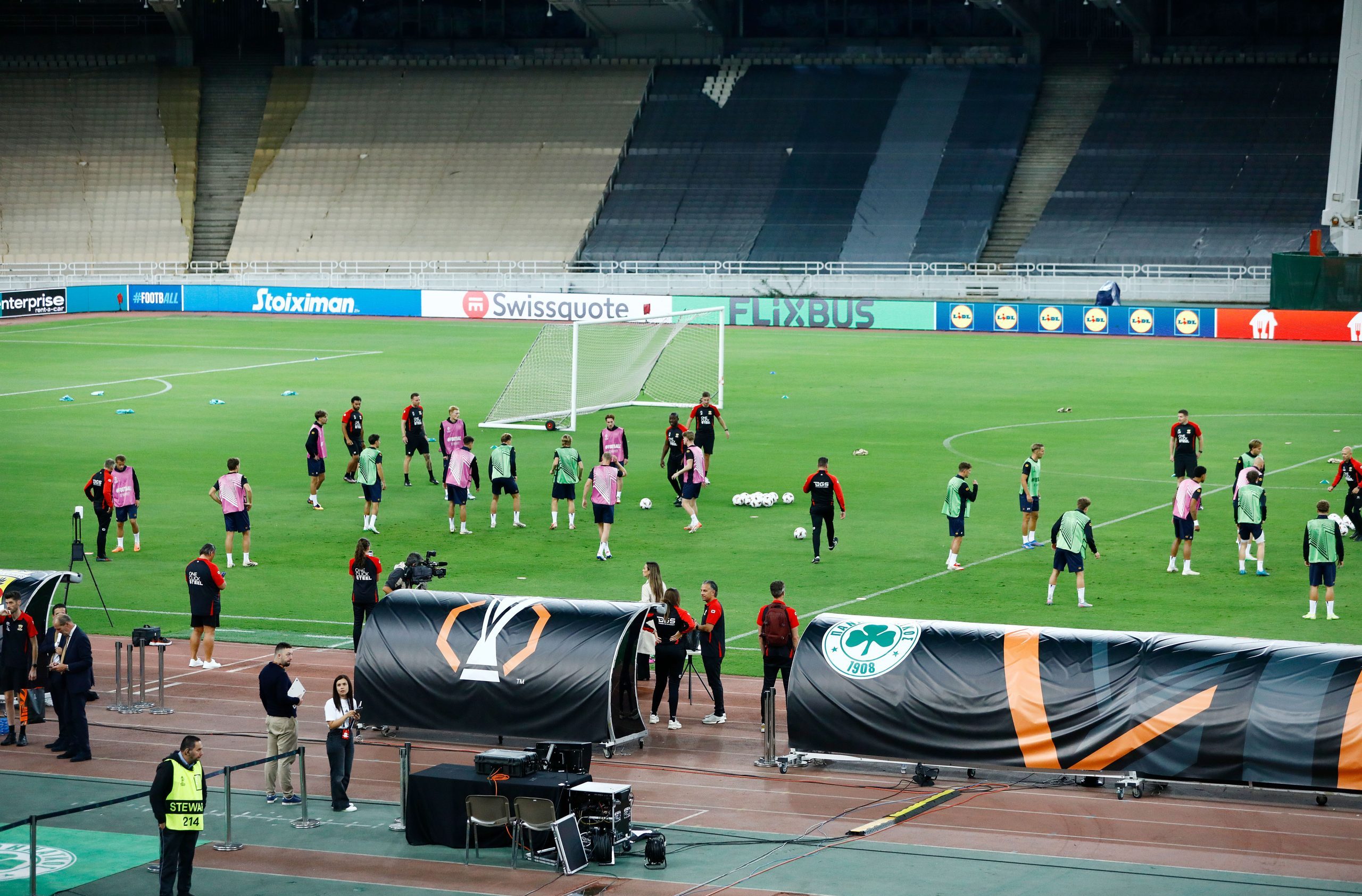 Δεν «νιώθουν» από την καταιγίδα οι οπαδοί της Γκόου Αχέντ Ιγκλς