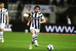 Οζντόεφ για Τέιλορ: «Επιτέλους… έκανε μια ασίστ»!