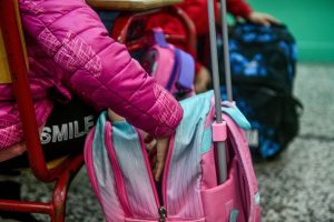 Σύλληψη διευθύντριας νηπιαγωγείου στην Αθήνα – 4χρονη ξέφυγε και βρέθηκε σε κατάστημα εστίασης