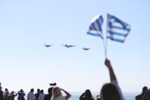Ο εορτασμός της Εθνικής Επετείου στους δήμους της Αττικής – Παρελάσεις, εκδηλώσεις και θεατρικές παραστάσεις