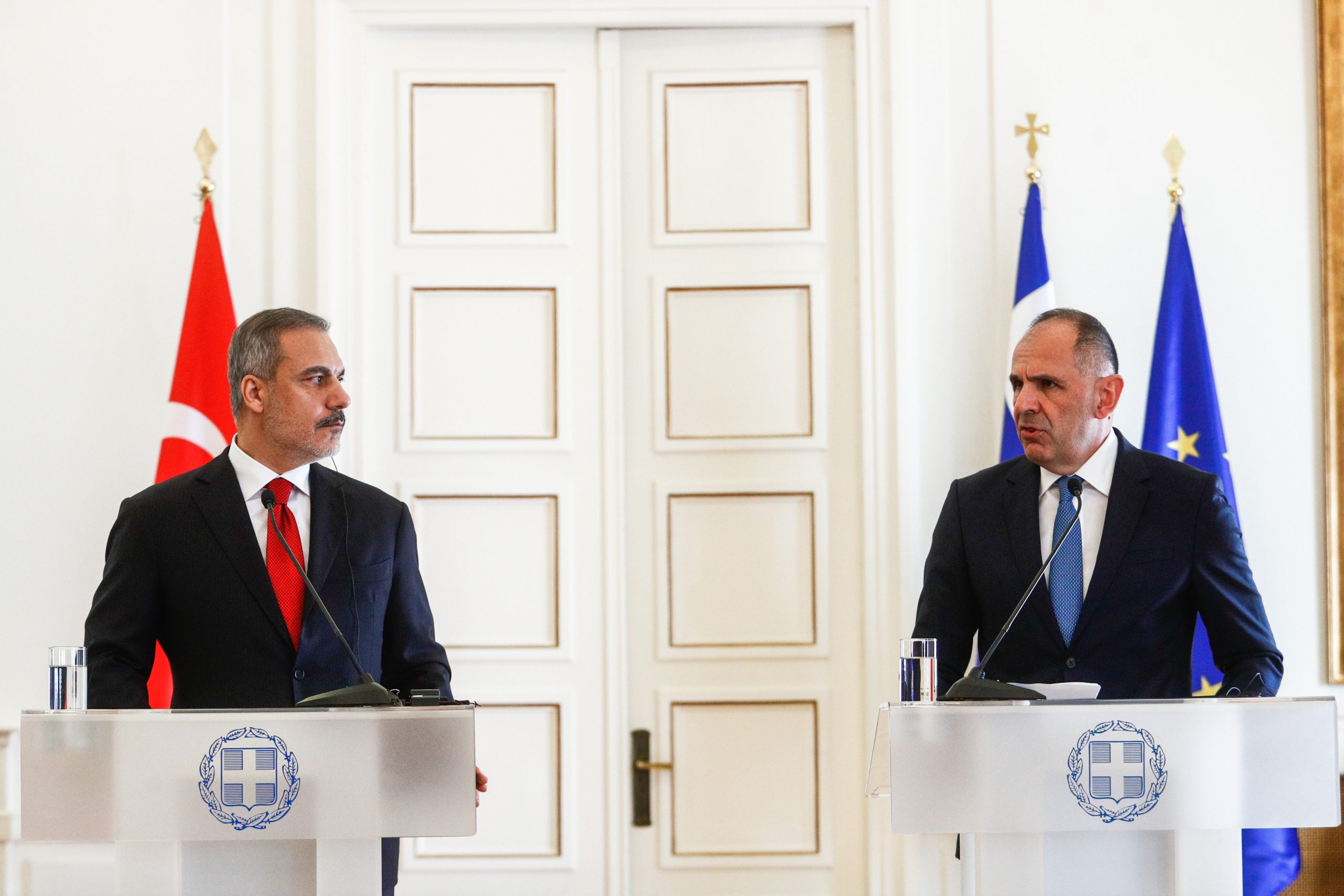 Γεραπετρίτης σε Φιντάν για το SAFE: Καμία συζήτηση σε θέματα εθνικού συμφέροντος - Όποιος ενοχλείται, οφείλει να το αποδεχθεί