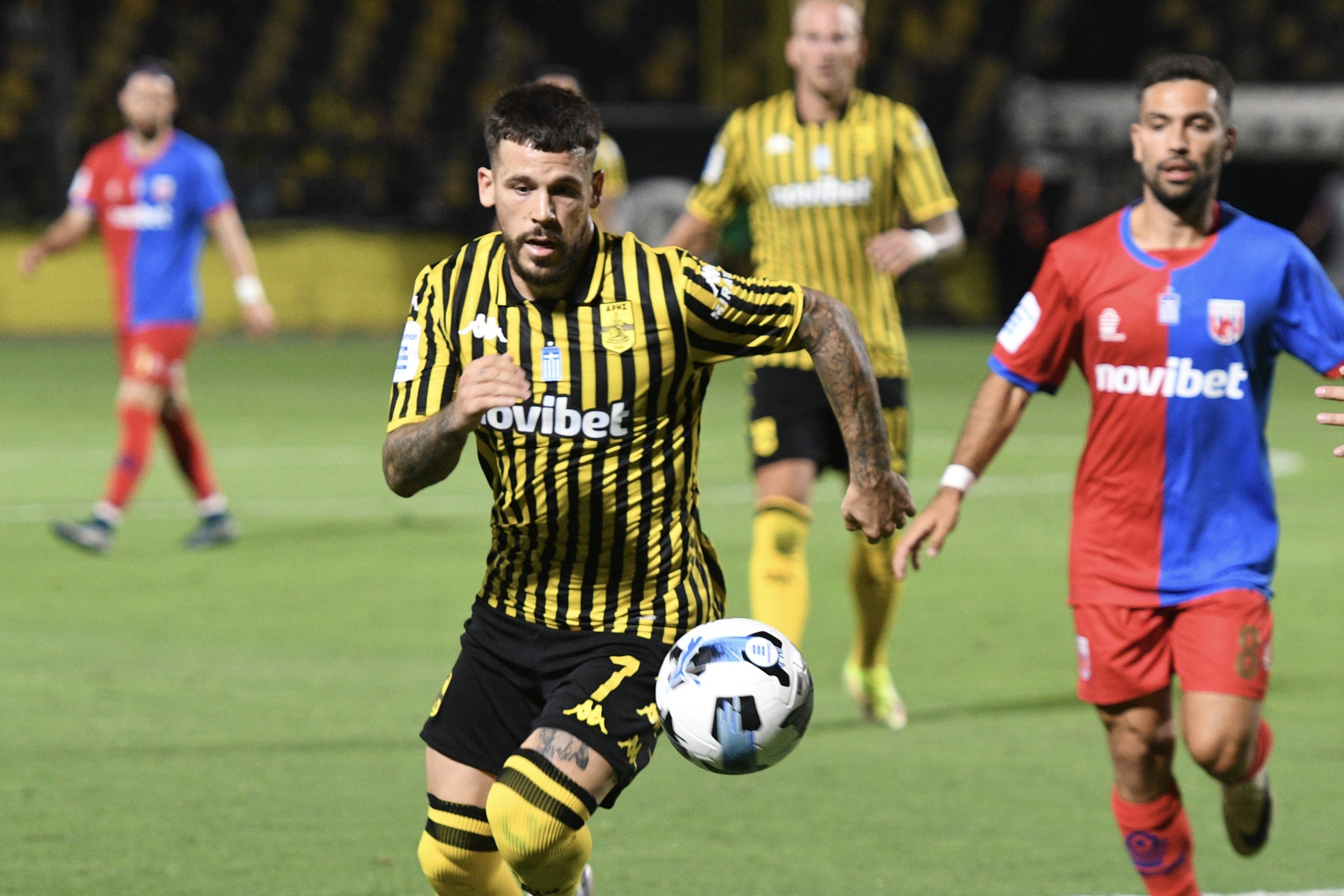 Ο Πέρεθ που το παλεύει και η ανακούφιση με Παναγίδη