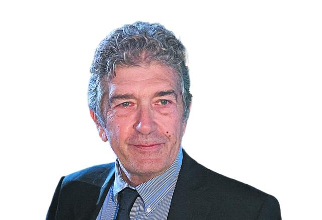 Κώστας Βαρώτσος