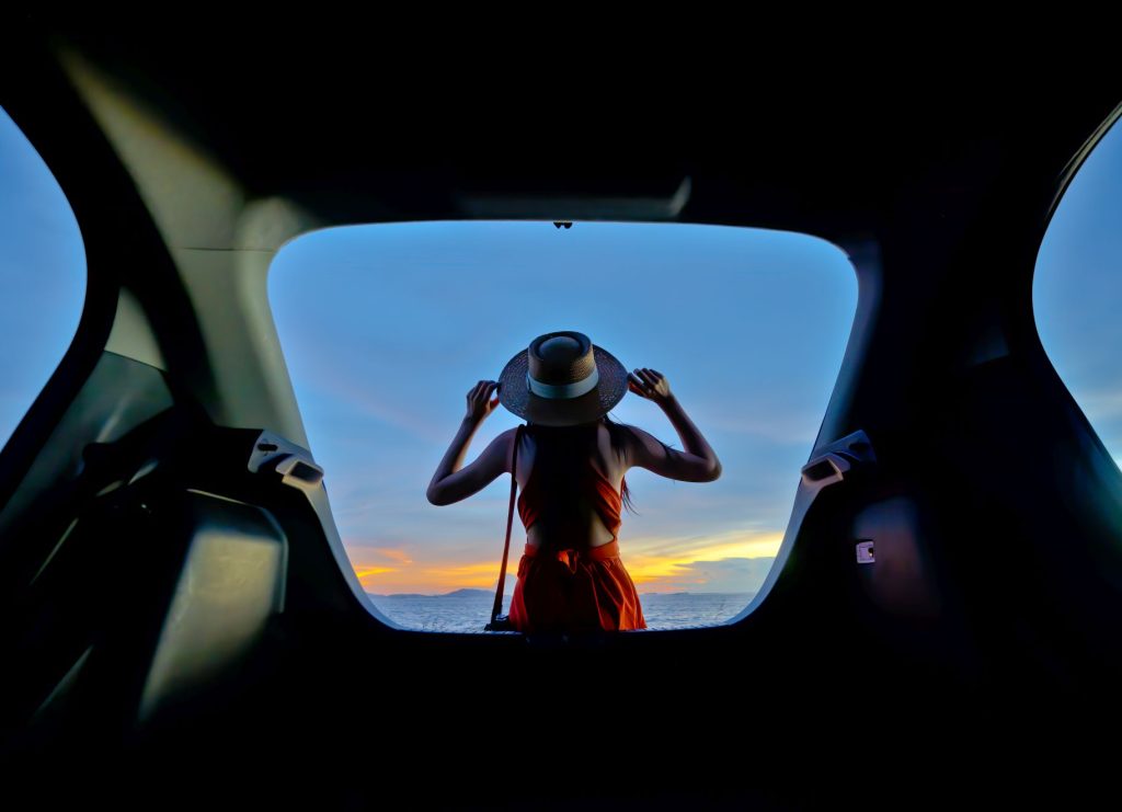 Οδήγησε με στιλ, χωρίς δεσμεύσεις: Σύγχρονες λύσεις μετακίνησης για τον νέο του σήμερα