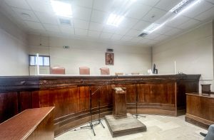 Ανατριχίλα στη Φθιώτιδα: Χτύπησε την ηλικιωμένη μητέρα του και απείλησε να την σκοτώσει