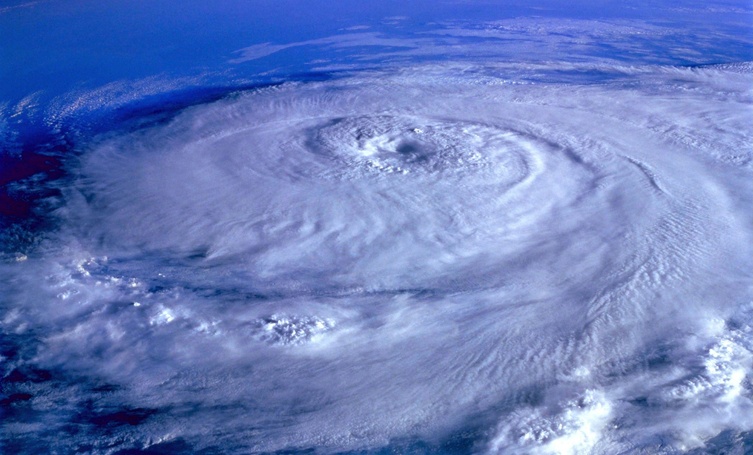 Η Γη χάνει την ασπίδα της - Επιστήμονες παρακολουθούν άναυδοι μία τεράστια Ατλαντική Ανωμαλία