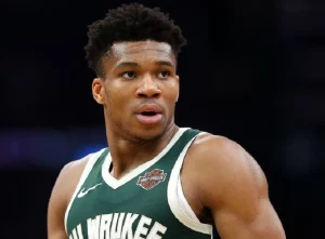 Σακίλ Ο΄Νιλ: «Ο Γιάννης Αντετοκούνμπο στο prime του είναι καλύτερος από εμένα»