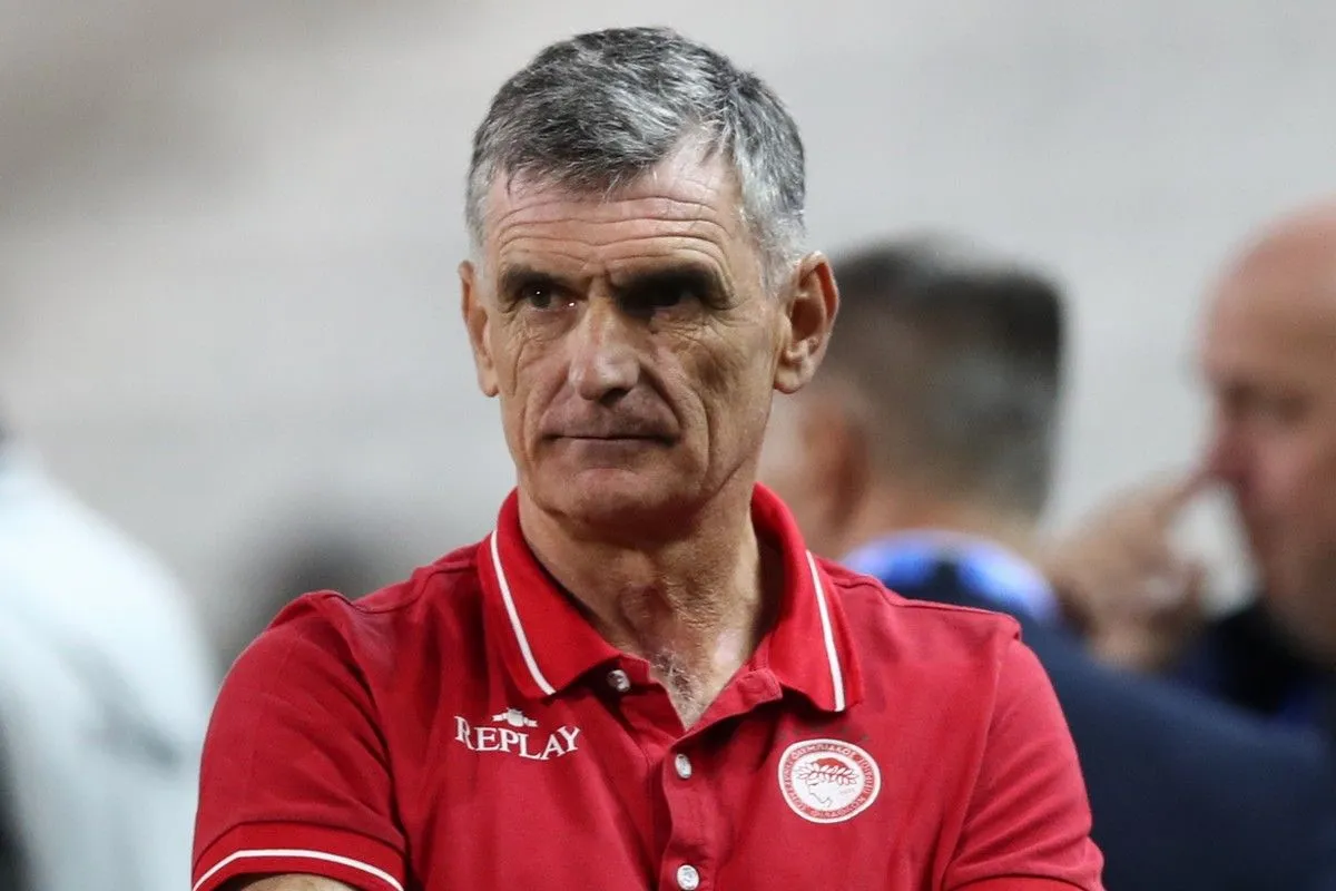 &Mu;&epsilon;&nu;&tau;&iota;&lambda;ί&mu;&pi;&alpha;&rho;: &laquo;&Pi;&rho;ώ&tau;&omicron;&sigmaf; &sigma;&tau;ό&chi;&omicron;&sigmaf; &tau;&omicron; &pi;&rho;&omega;&tau;ά&theta;&lambda;&eta;&mu;&alpha;, &pi;&rho;έ&pi;&epsilon;&iota; &nu;&alpha; &epsilon;ί&mu;&alpha;&sigma;&tau;&epsilon; &sigma;&upsilon;&gamma;&kappa;&epsilon;&nu;&tau;&rho;&omega;&mu;έ&nu;&omicron;&iota; &mu;&epsilon; &tau;&omicron;&nu; Ά&rho;&eta;&raquo;