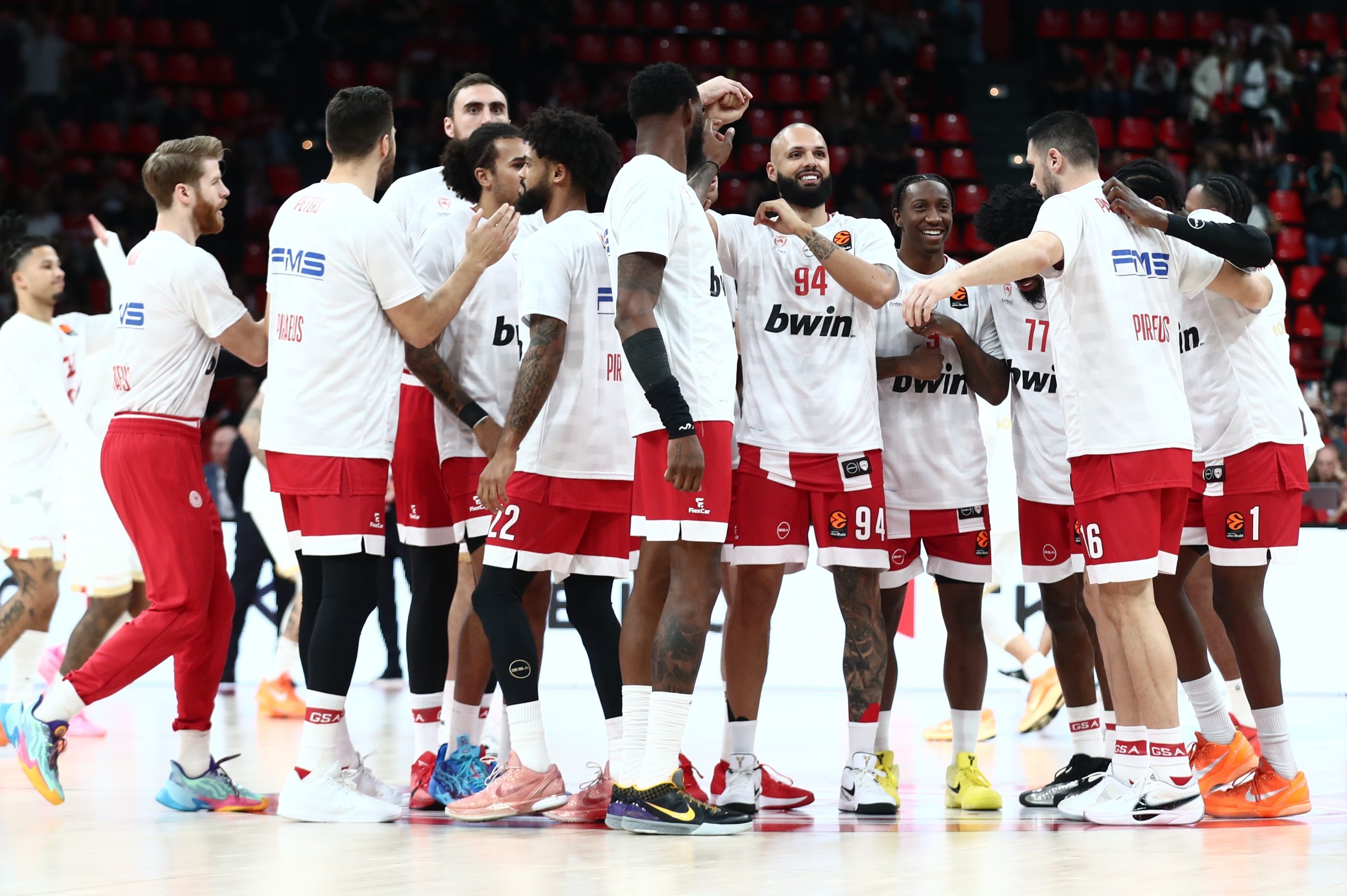 &Omicron;&lambda;&upsilon;&mu;&pi;&iota;&alpha;&kappa;ό&sigmaf;: &Tau;&alpha;... &laquo;&beta;&alpha;&mu;&pi;ί&rho;&raquo; &Mu;&iota;&lambda;&omicron;&upsilon;&tau;ί&nu;&omicron;&phi; - &Gamma;&omicron;&upsilon;ό&rho;&nu;&tau; έ&tau;&omicron;&iota;&mu;&alpha; &nu;&alpha; &laquo;&delta;&alpha;&gamma;&kappa;ώ&sigma;&omicron;&upsilon;&nu;&raquo; &tau;&eta;&nu; &Chi;ά&pi;&omicron;&epsilon;&lambda;