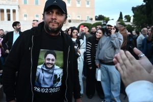 Αποχώρησε από το Σύνταγμα ο Πάνος Ρούτσι – Το μεγάλο ευχαριστώ στον κόσμο για την «μεγάλη νίκη»