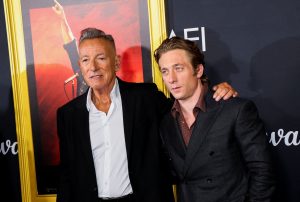 Boss με «απώλειες» και «Αχινός» που… τσιμπάει