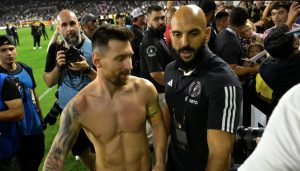 Ο σωματοφύλακας του Μέσι έβαλε γκολάρα και κρατήθηκε να μη πανηγυρίσει α λα… Ρονάλντο