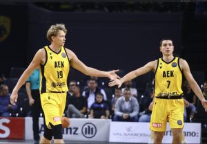 Λεβίτσε – ΑΕΚ 69-71: Ο Μπάρτλεϊ «τελείωσε» το «θρίλερ» της Σλοβενίας