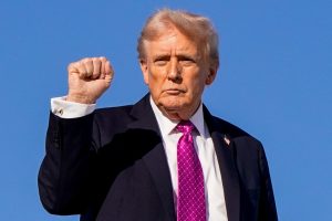 Τραμπ: Απειλεί τη Νιγηρία με ανάληψη στρατιωτικής δράσης λόγω «των δολοφονιών χριστιανών»