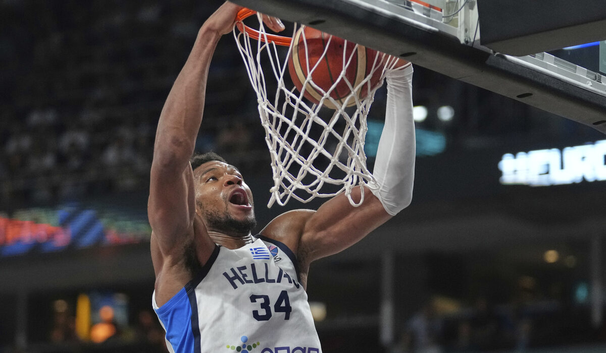 Ξέσπασμα Γιάννη Αντετοκούνμπο: «Μην ανεβάσετε ξανά τα παιδιά μου σε καμία πλατφόρμα, ΦΤΑΝΕΙ»