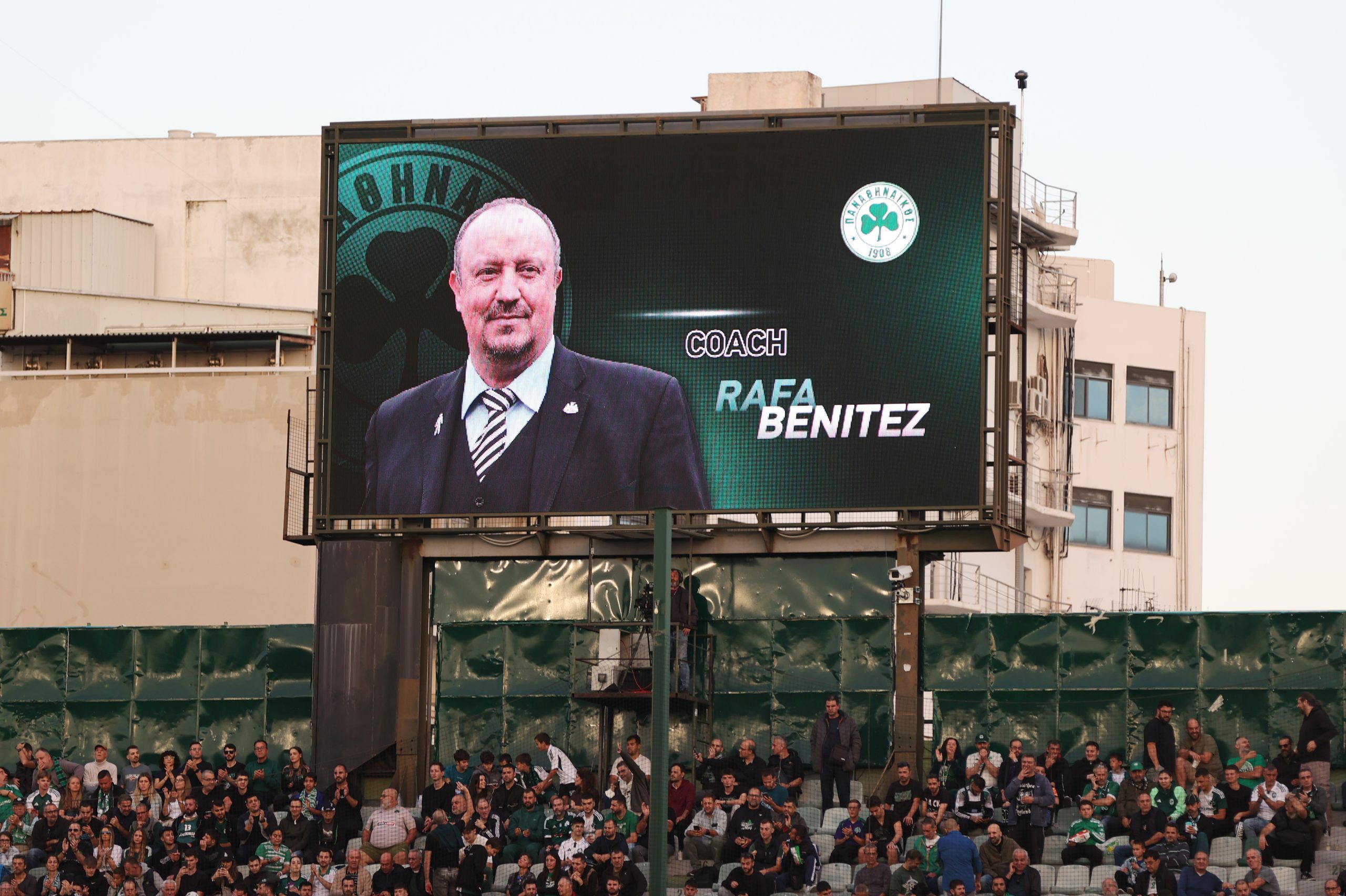 Ο Μπενίτεθ έχει δρόμο να διανύσει