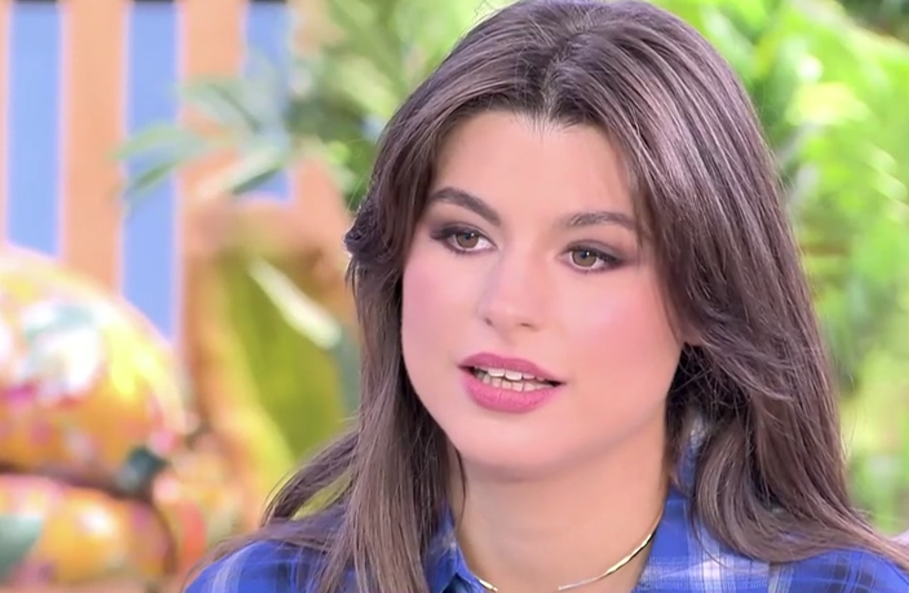 Δανάη Παππά για Βασίλη Μπισμπίκη: «Γιατί είμαι υπόλογη σε κάτι που δεν έχω καμία σχέση;»