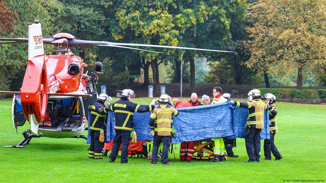 Γερμανία: Η 17χρονη κόρη θεωρείται υπεύθυνη για την επίθεση στη δήμαρχο – Έχει διαφύγει τον κίνδυνο Γερμανία: Η 17χρονη κόρη θεωρείται υπεύθυνη για την επίθεση στη δήμαρχο – Έχει διαφύγει τον κίνδυνο