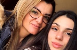 Τρία χρόνια μετά τον χαμό της Έμμας: Η μητέρα της μιλά για τη ζωή που συνεχίζεται