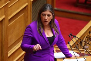 Διακομματικό μέτωπο απέναντι στην Κωνσταντοπούλου