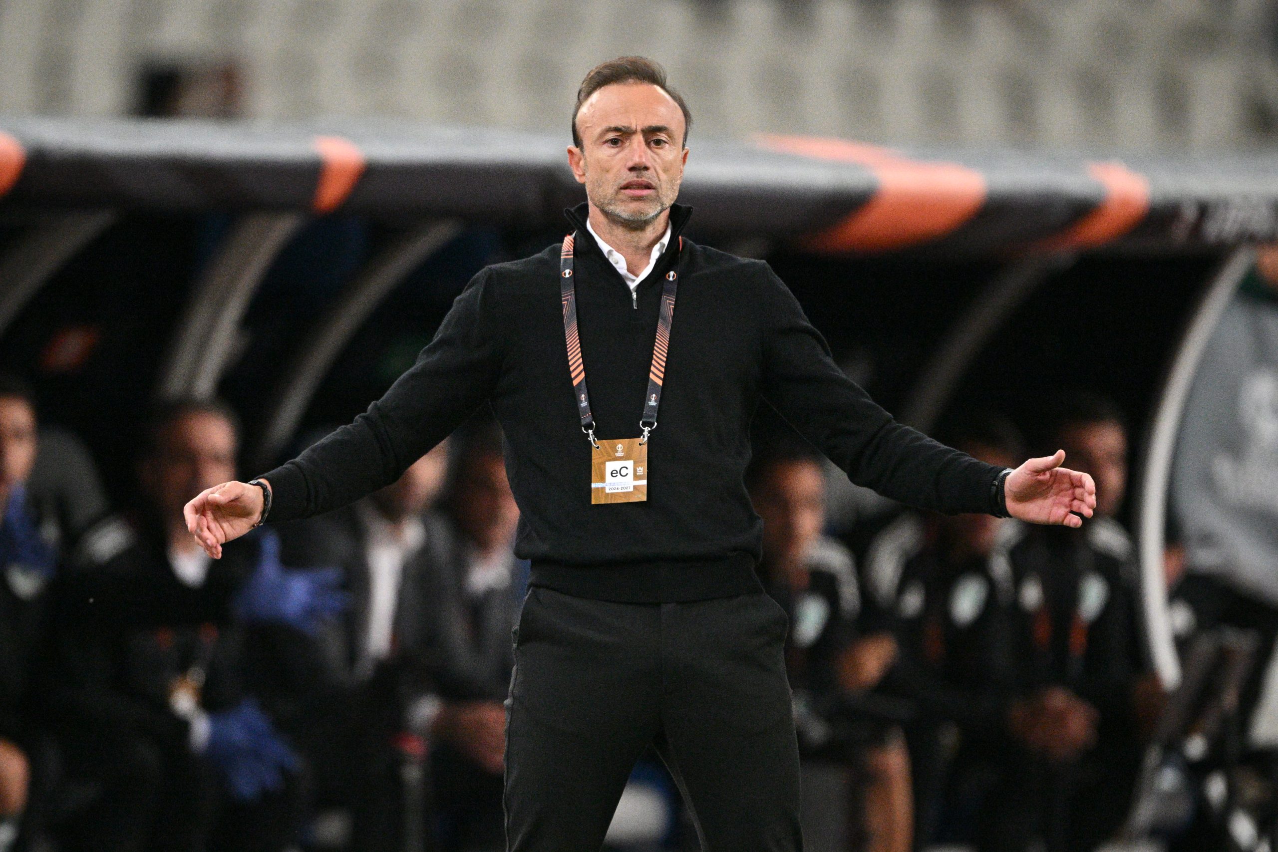 Κόντης: «Να... πνίξουμε τον αντίπαλο»