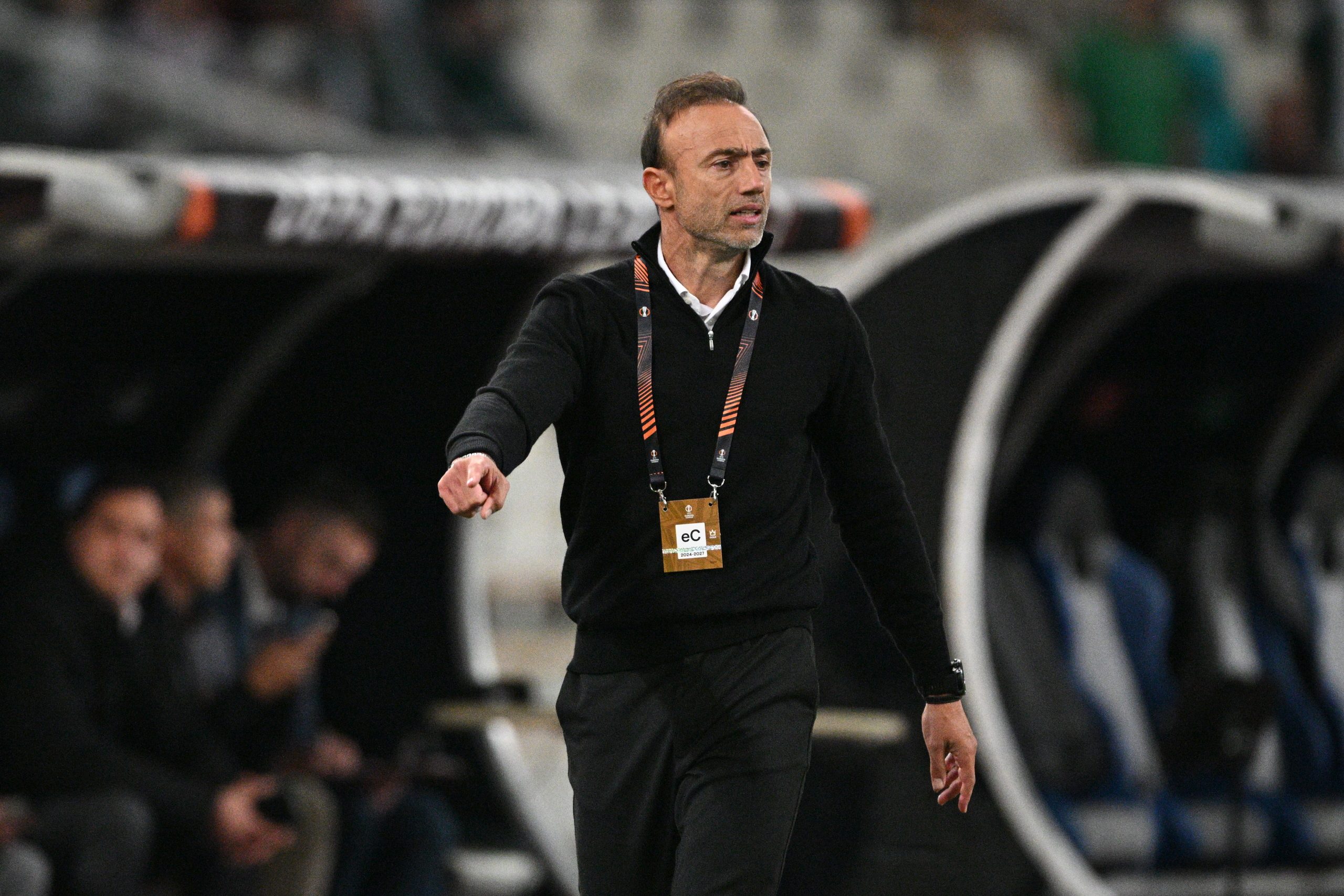 «Ανακοίνωσε» παραμονή ο Κόντης