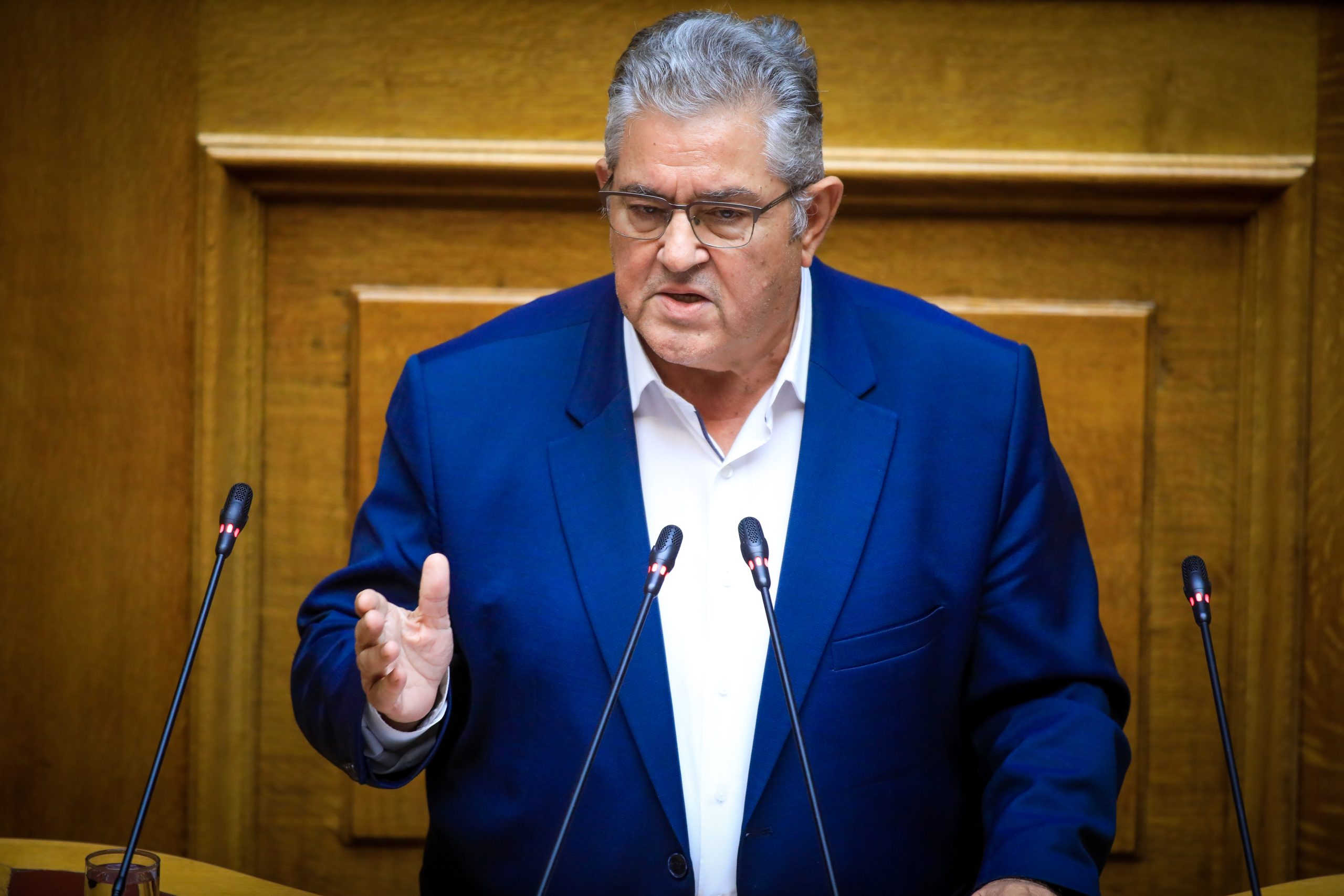 &Kappa;&omicron;&upsilon;&tau;&sigma;&omicron;ύ&mu;&pi;&alpha;&sigmaf;: &Omicron;&iota; &kappa;&omicron;&mu;&mu;&omicron;&upsilon;&nu;&iota;&sigma;&tau;έ&sigmaf; &pi;&omicron;&upsilon; &beta;ά&delta;&iota;&zeta;&alpha;&nu; &pi;&rho;&omicron;&sigmaf; &tau;&omicron;&nu; &theta;ά&nu;&alpha;&tau;&omicron; &alpha;&pi;&omicron;&tau;&epsilon;&lambda;&omicron;ύ&nu; &pi;&rho;ό&tau;&upsilon;&pi;&omicron; &gamma;&iota;&alpha; &tau;&eta; &nu;έ&alpha; &gamma;&epsilon;&nu;&iota;ά