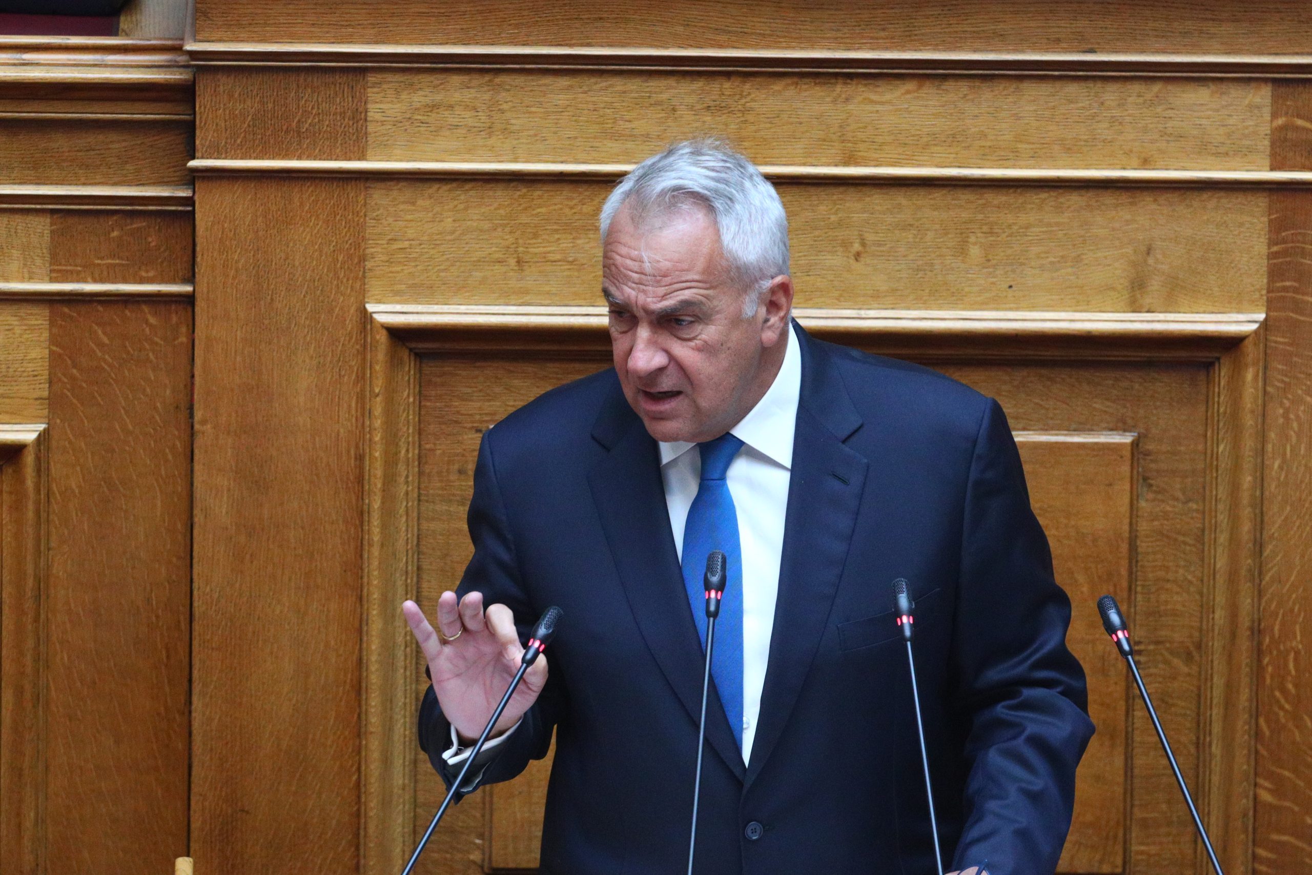 Επίθεση στον Μάκη Βορίδη: Επιστροφή σε εικόνες του 2011