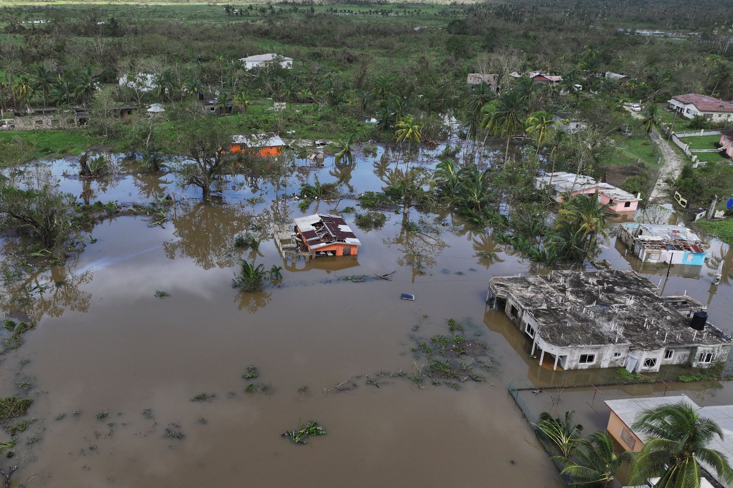 Τυφώνας Μελίσα: Γαλλικό πολεμικό πλοίο μετέφερε 40 τόνους ανθρωπιστικής βοήθειας στην Τζαμάικα