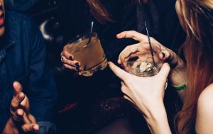 Λεχαινά: Στο νοσοκομείο 16χρονος μετά από κατανάλωση αλκοόλ