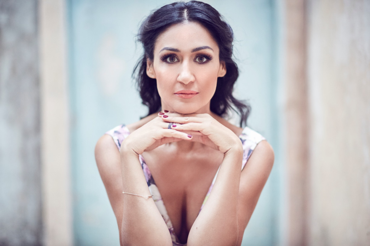 Μυρτώ Παπαθανασίου: «Η μουσική θέλει ρίσκο αλλιώς γίνεται ρουτίνα»