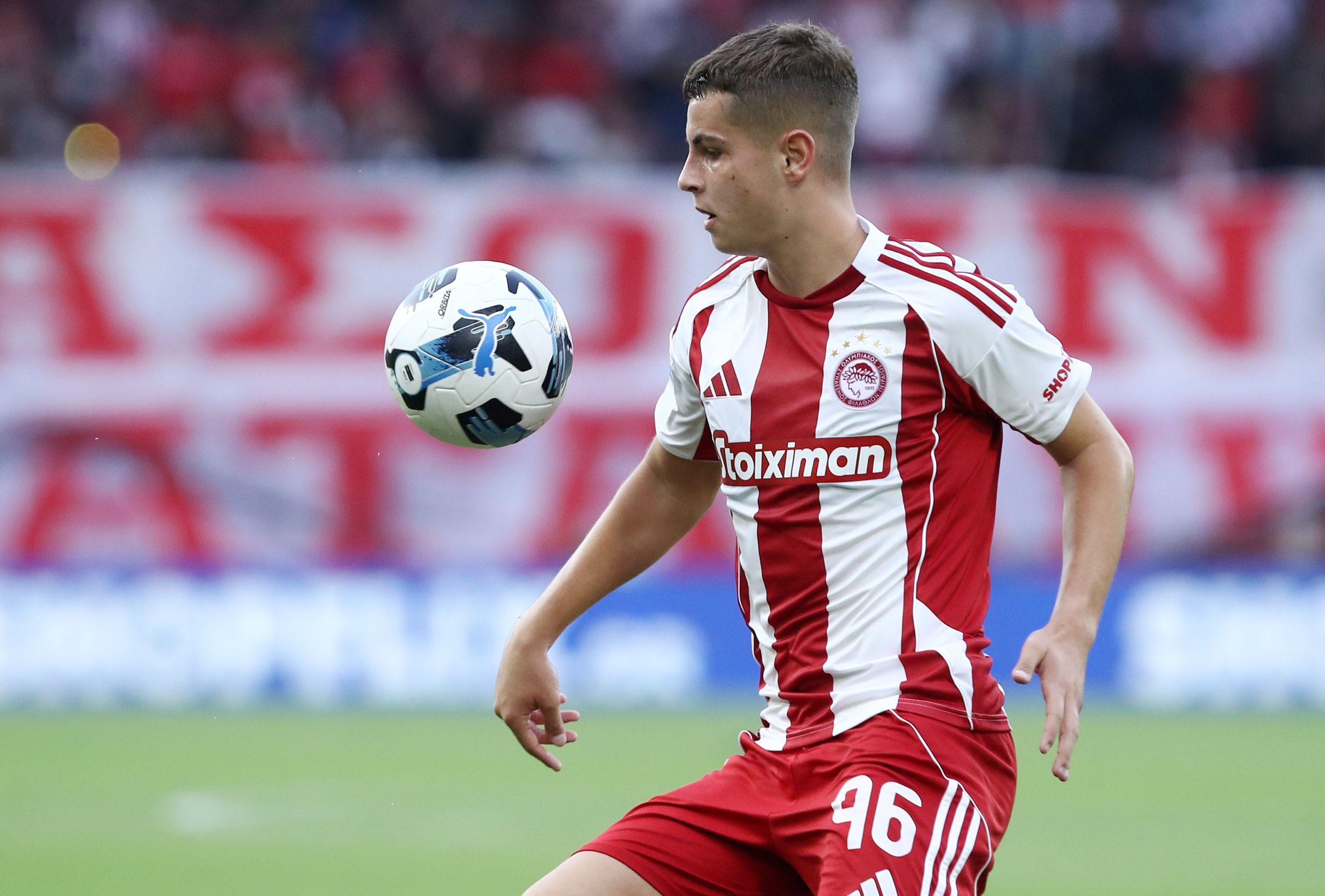 Ολυμπιακός: Το «διαμάντι» που λέγεται Χρήστο Μουζακίτης